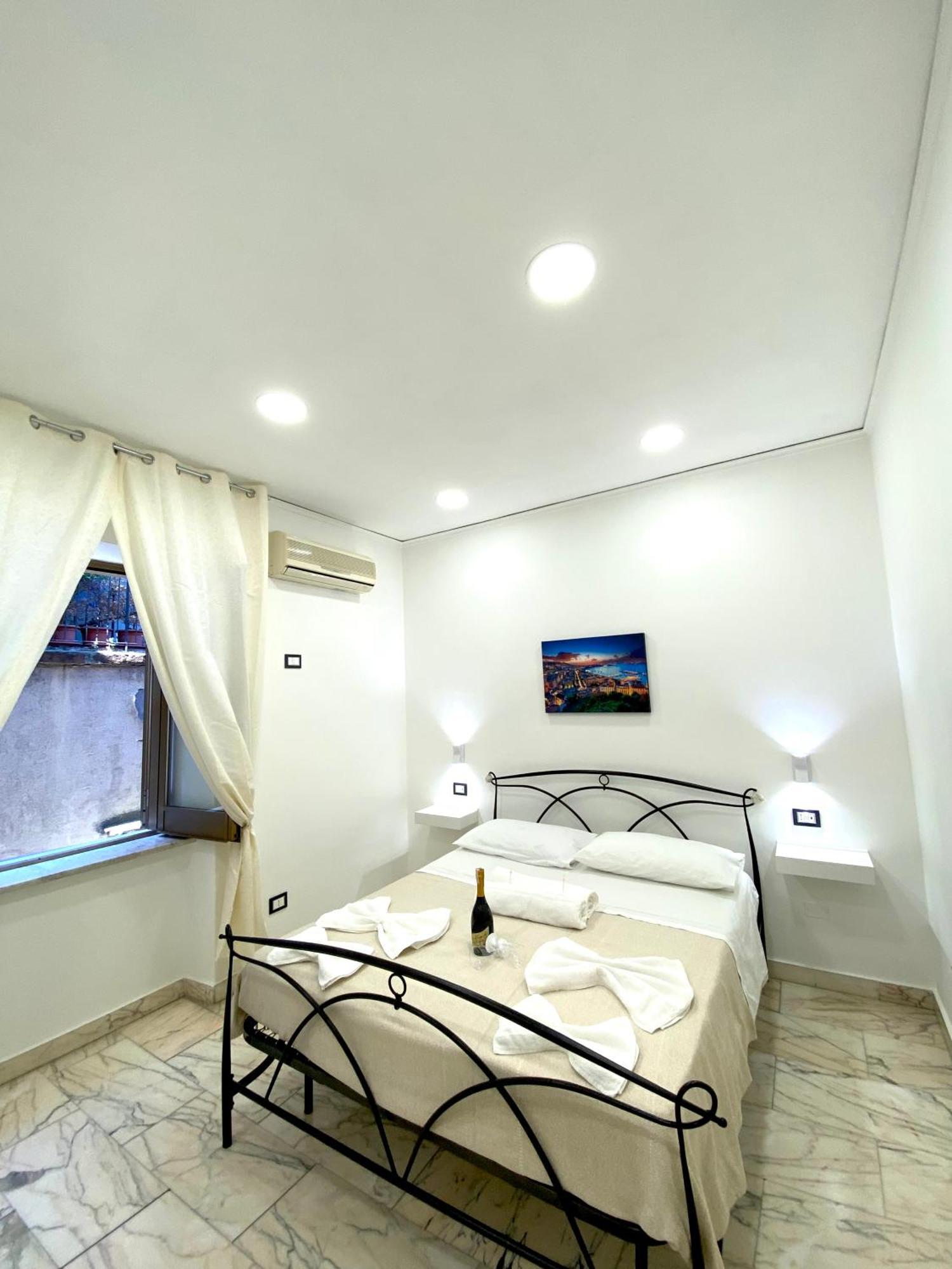 Castellano Apartment Napoli Eksteriør billede